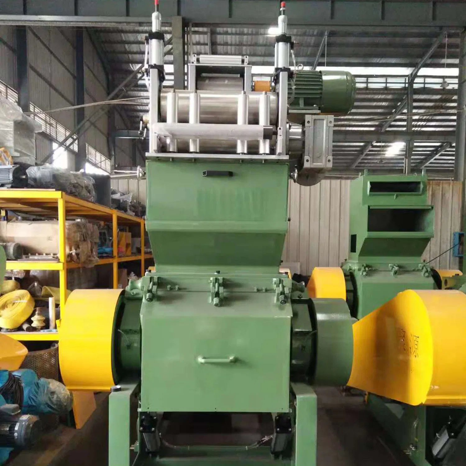 Pet Recycling Machinery Pet Bottle Crusher/Grind Plastic Machine