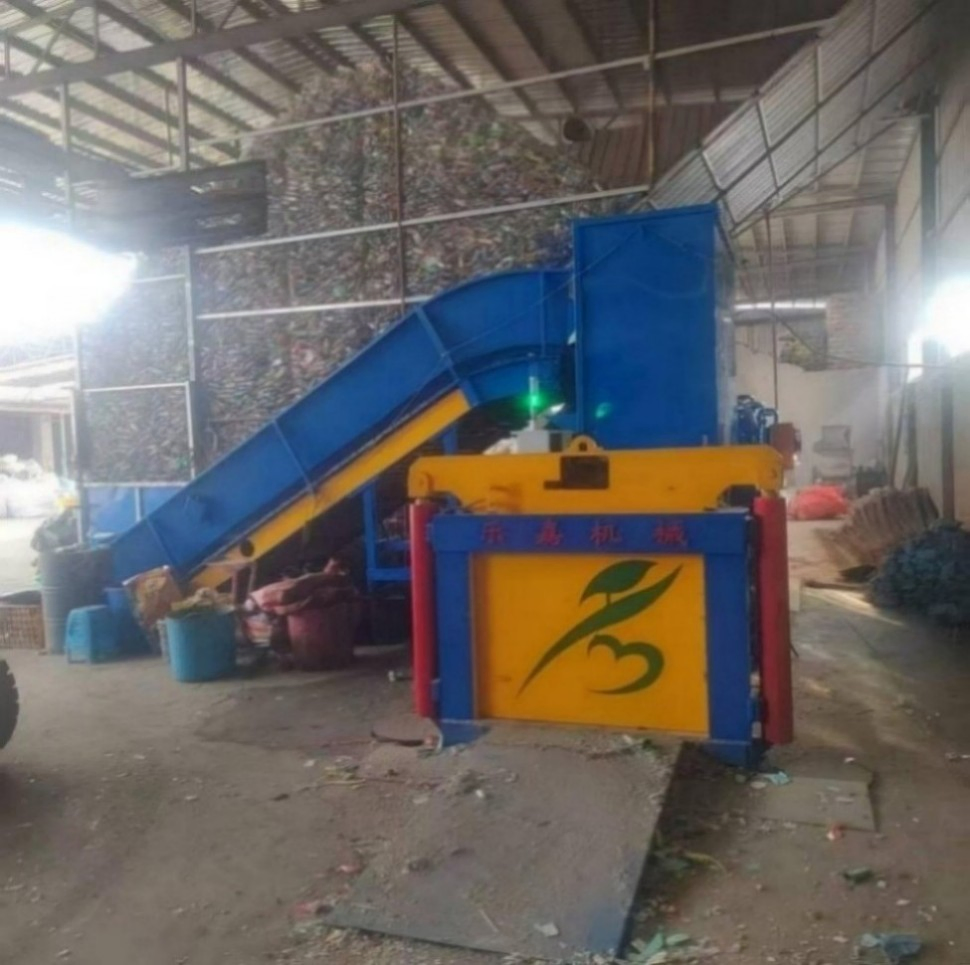 Horizontal Semi-Automatic Waste Paper Plastic Bottle Aluminum Can Baler