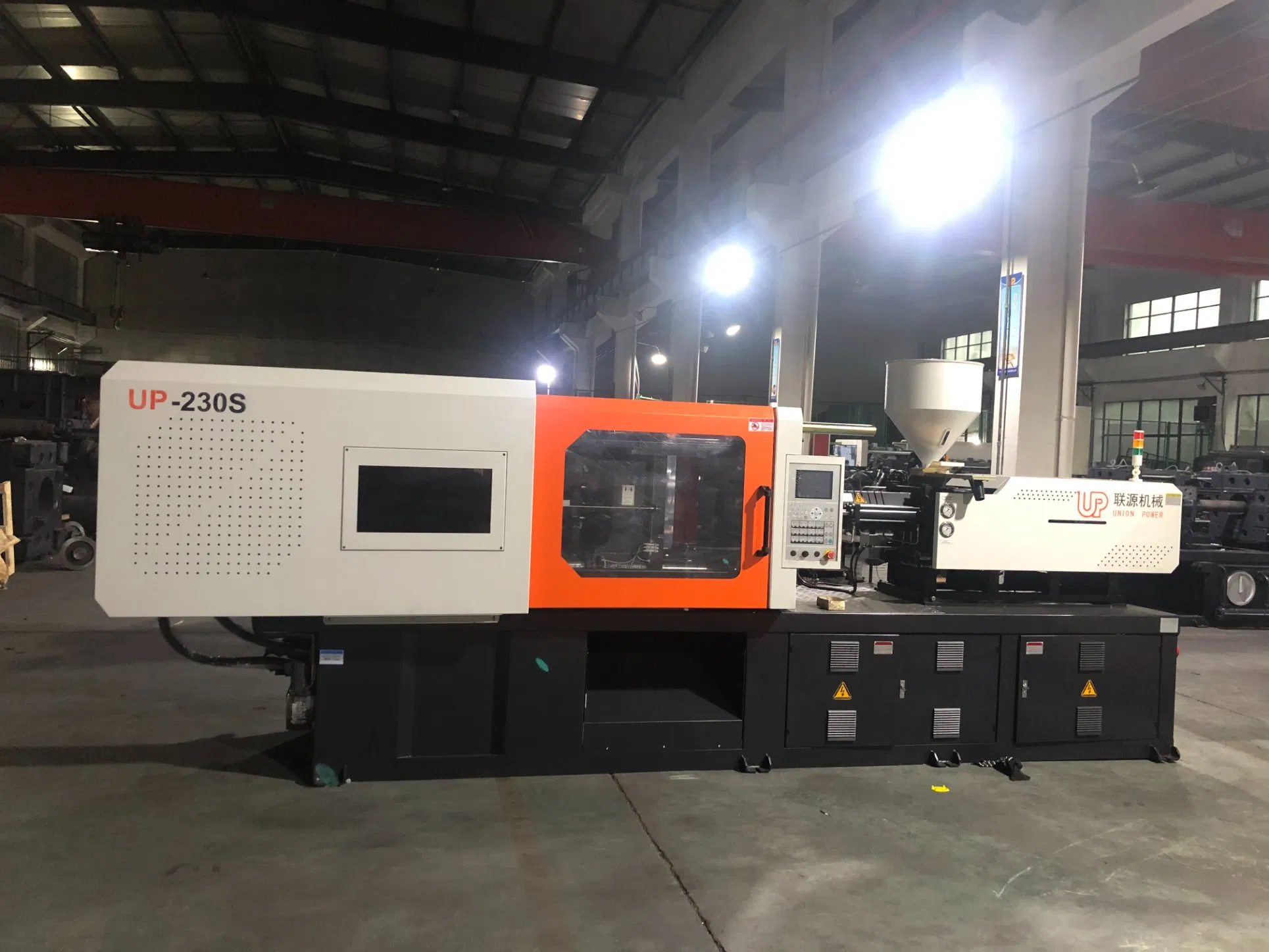 300ton Standard Highly Productive Plastic Injection Molding Machine for Plastic Pots Production