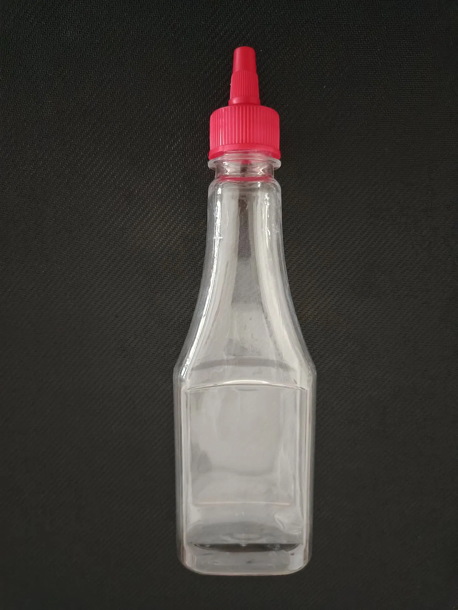300ml Plastic Squeeze Pet Bottle with Cap for Sauces