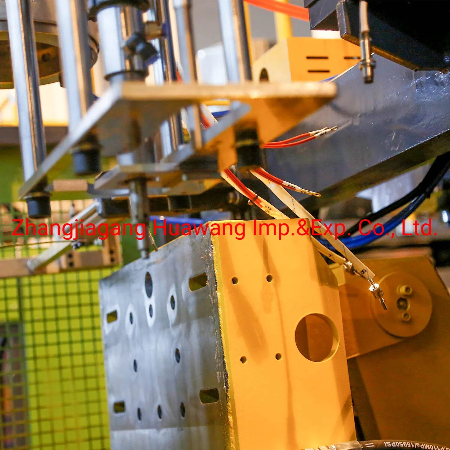 Kingswel High Speed Plastic Bottle Blow Moulding Machine