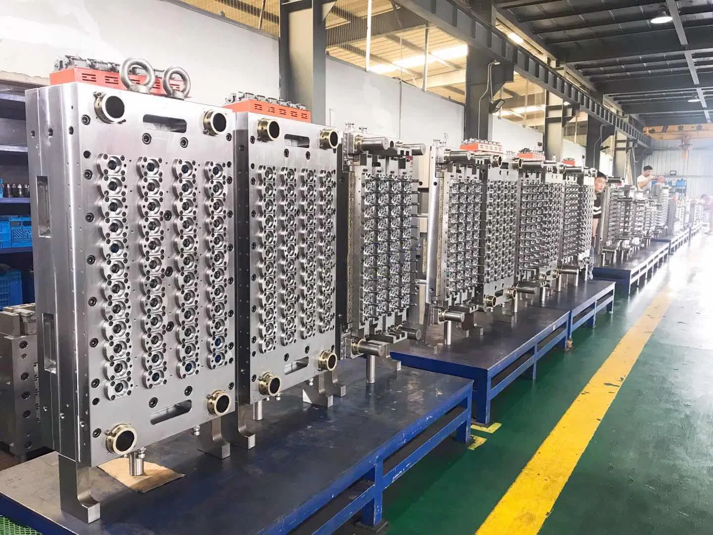 Mould for Injection Preform 18g Mould for Injection Preform 22g Preform Pet Bottle Mould