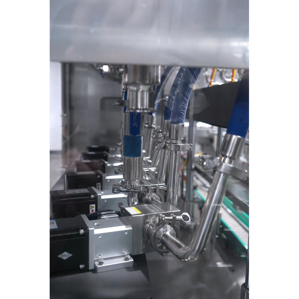 Sanitary Digital Efficient Servo Gear Pump Bottle Liquid Filling Capping Machine for Personal Care Production