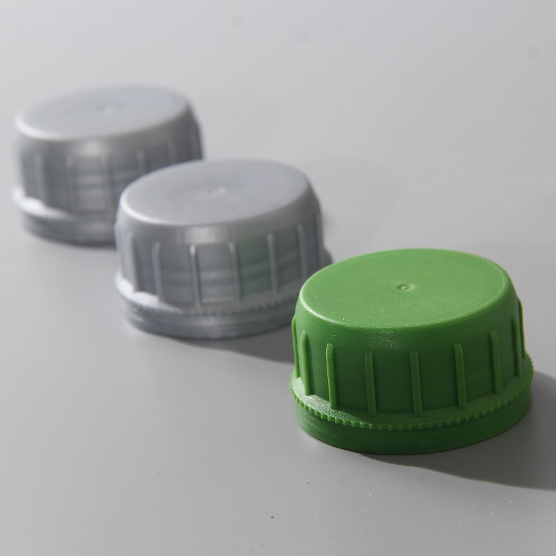 Free Sample Engine Oil Plastic Bottle Closures Bottle Spout Lids Screw Caps for Plastic Lubricant Bottle