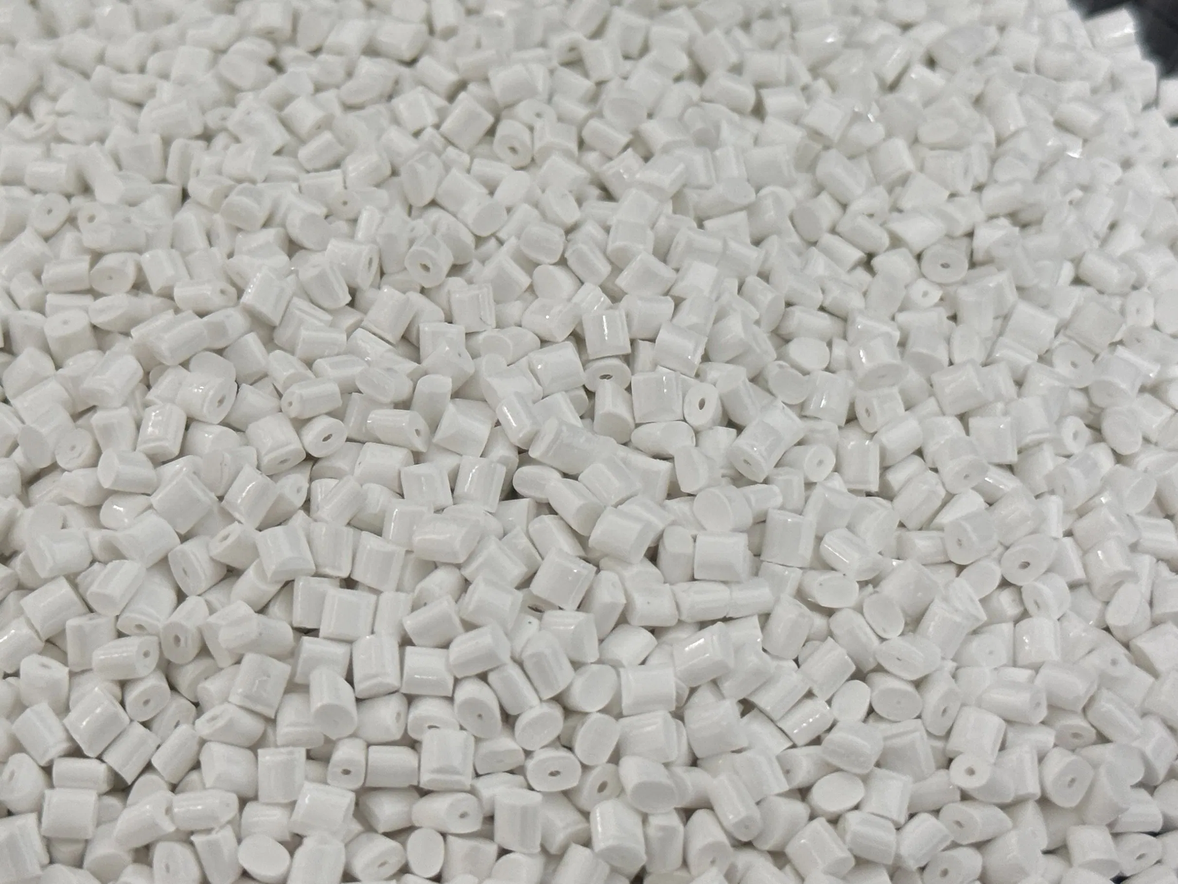 Polycarbonates/PC Thermoplastic Plastics Yonei 25kgs/Bag Hb, V2, V0 Fr HDPE Polycarbonate