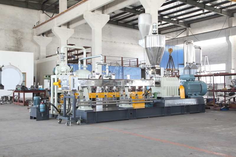 Pet Bottle Flakes Granulating Machine