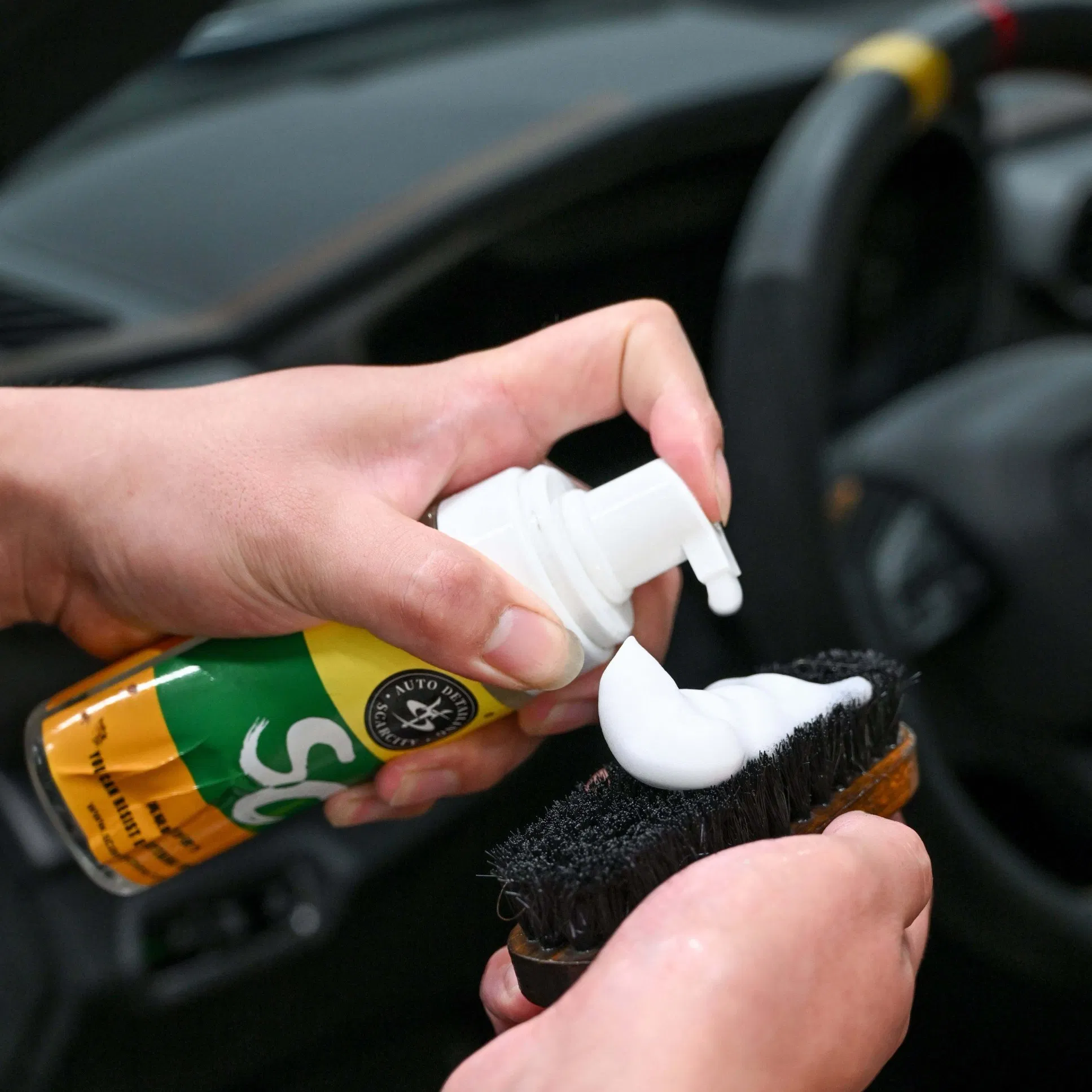 Scarcity Car Wash Soap Cleaner Foaming Pump Bottle Dispenser Car Cleaning Tool
